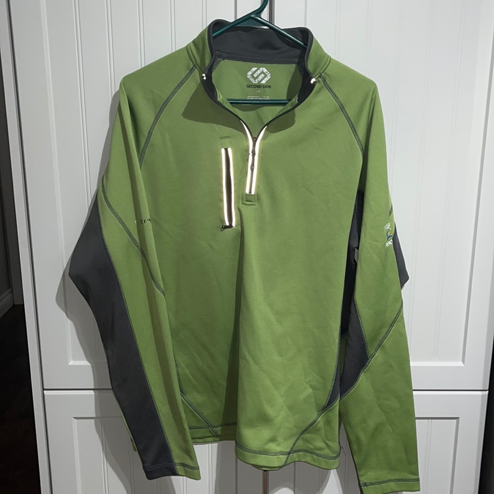 good condition super comfy sweater/light jacket